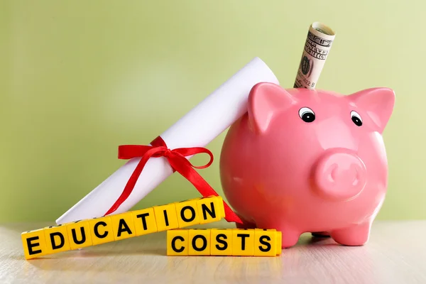 Concepto de costes educativos — Foto de Stock