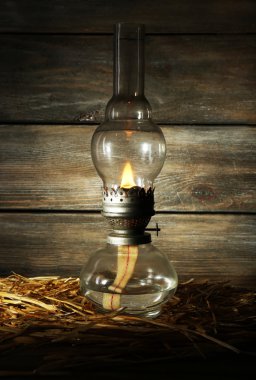 Saman ile gaz lambası