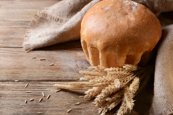 Tasty bread on table close-up — Stock Photo, Image