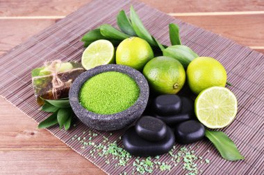 Spa natürmort bambu hasır ve ahşap masa arka plan