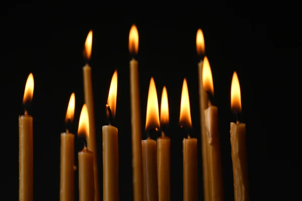 Kerzen in der Kirche — Stockfoto