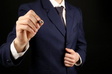 işadamı ekrana yazma