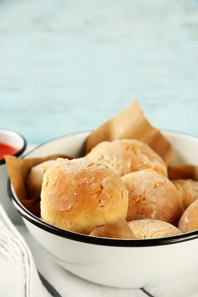 Bollos de pan frescos caseros —  Fotos de Stock