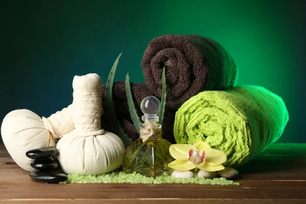 Tratamientos de spa con flores de orquídea — Foto de Stock