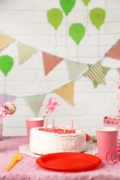 Mesa de cumpleaños preparada —  Fotos de Stock