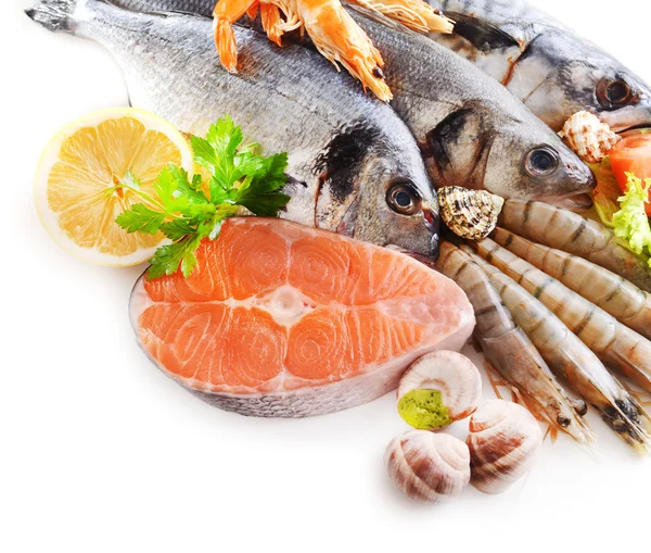 Fresh fish and other seafood — Stock Photo, Image