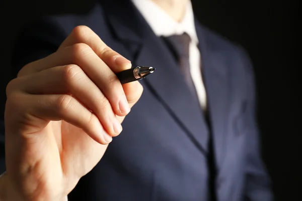 Zakenman schrijven op scherm — Stockfoto