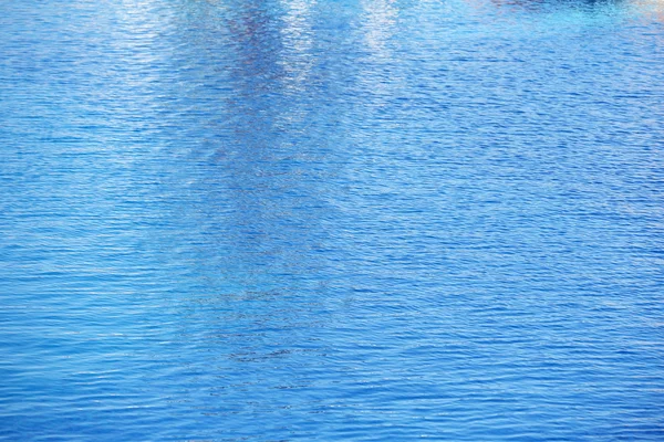 Water in het zwembad — Stockfoto