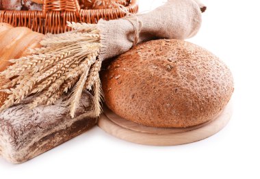 Farklı ekmek üzerinde beyaz izole