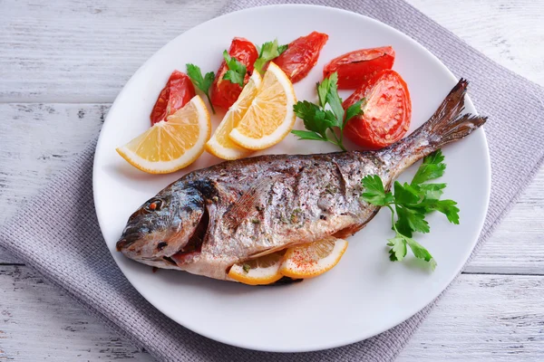 맛 있는 구운된 생선 — 스톡 사진