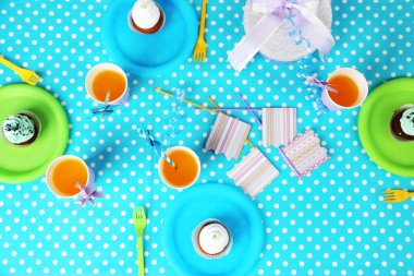 Doğum günü tablo çocuk parti için hazır