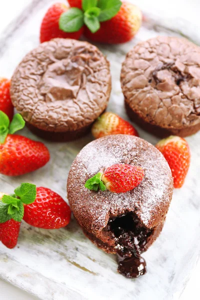 Čokoládový pudink s střediskem fondant — Stock fotografie