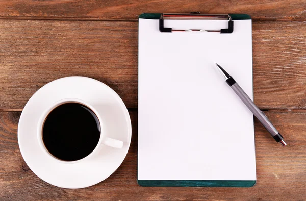 Coffee with paper and pen — Stock Photo, Image