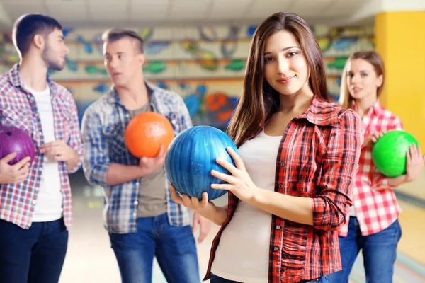 arkadaşlar bowling Club