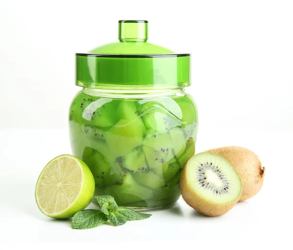 Kiwi jam in glazen pot — Stockfoto