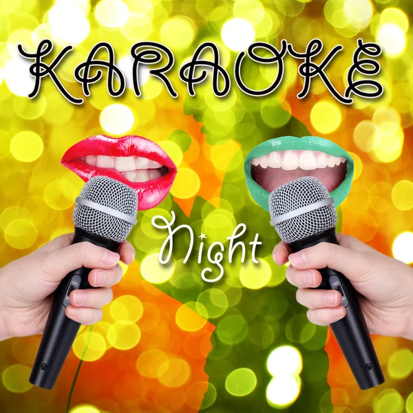 Bocas abiertas con lápiz labial brillante y micrófonos sobre fondo de luces brillantes, concepto de noche de karaoke —  Fotos de Stock