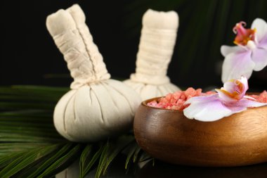 Çiçek ile Spa kompozisyon