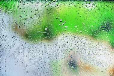 doğal su damlaları ile cam