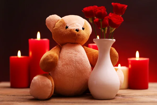 Regalo romántico con velas, concepto de amor —  Fotos de Stock