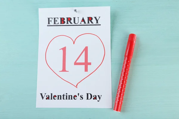 Valentines Day, February 14 on calendar on wooden background — Stock Photo, Image