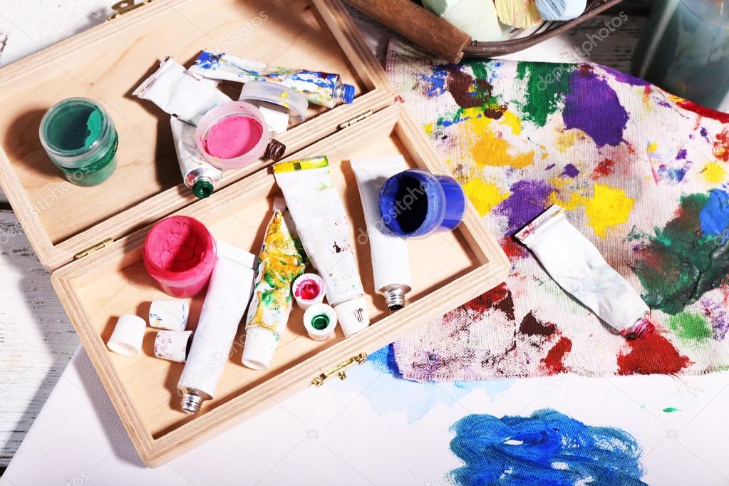 Paleta de arte con acuarelas — Foto de stock © belchonock #64352071