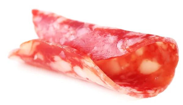 Plakje salami geïsoleerd op witte achtergrond — Stockfoto
