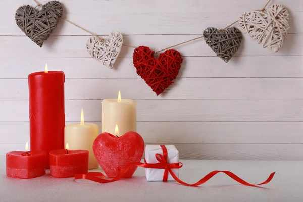 Romantický dárek se svíčkami — Stock fotografie