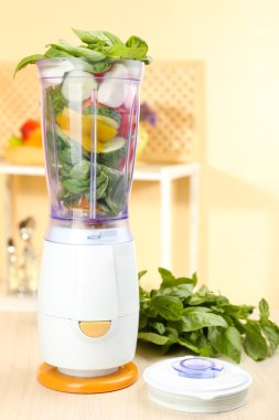 Blender taze sebze ile