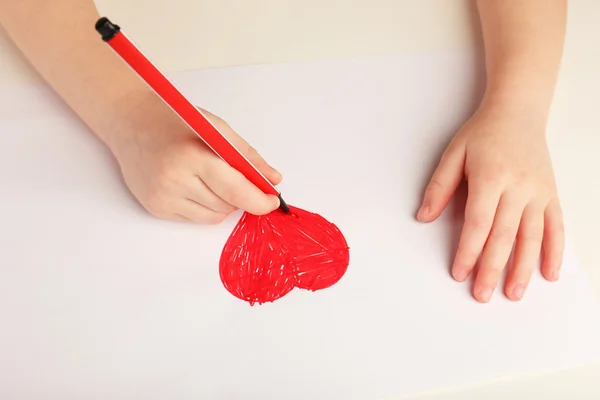 Child hands drawing heart — Stock Photo, Image