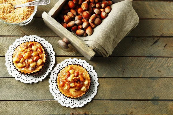 Mini cakes with nuts — Stock Photo, Image