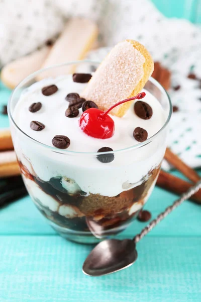 Leziz tiramisu tatlısı — Stok fotoğraf