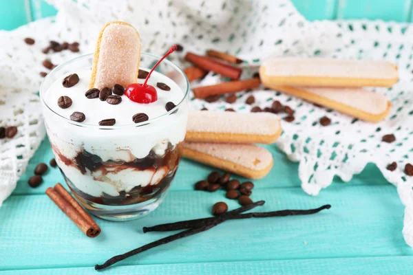 Läckra tiramisu dessert — Stockfoto