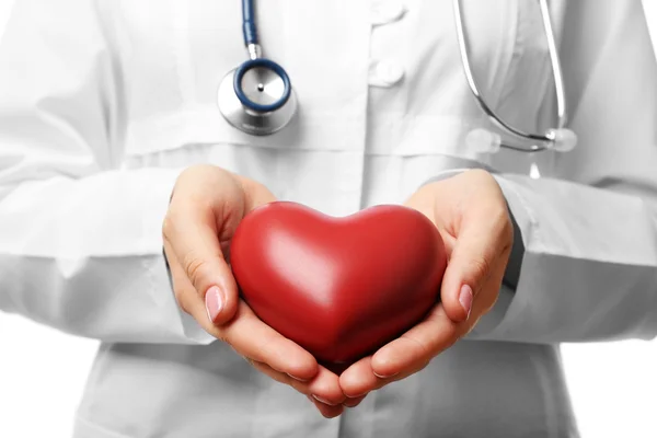 Ręce lekarz z sercem — Zdjęcie stockowe