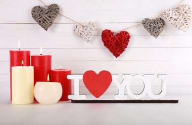 Romantik hediye mum ile