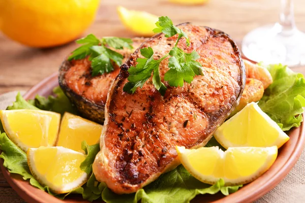 Sabroso pescado al horno — Foto de Stock