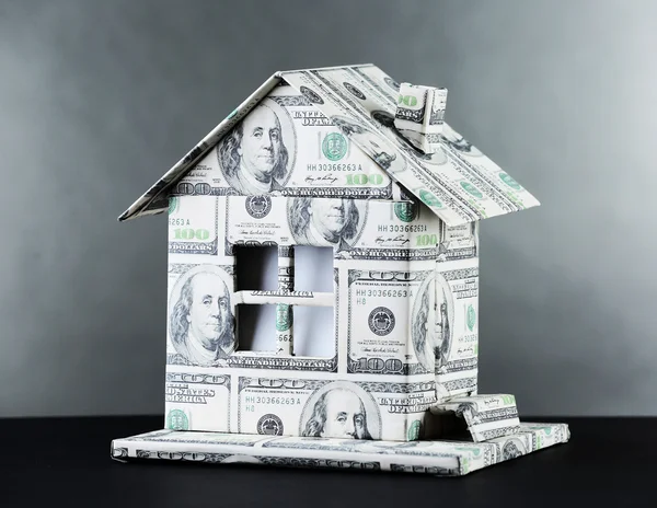 Money house on table — Stock Photo, Image