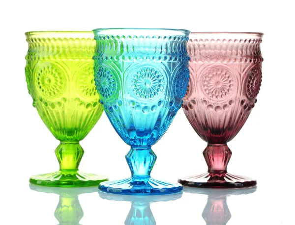 Kleur drinken glazen geïsoleerd op wit — Stockfoto
