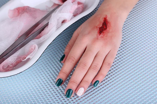 Injured hand with blood — Stock Photo, Image