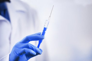 Doktor el enjektör ile