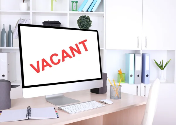 Office werkplek met vacant teken — Stockfoto