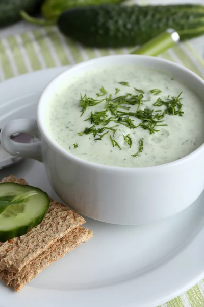 Cucumber soup in bowl — Stock Photo, Image