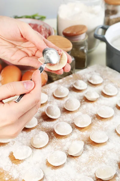 Cooking dumplings close-up — Stock Photo, Image