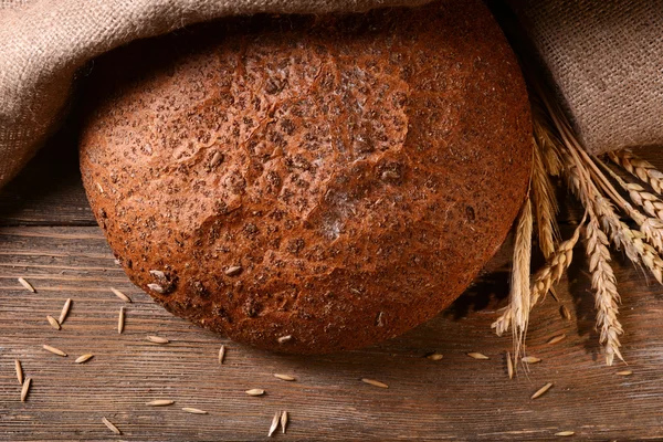 Tasty bread on table close-up — Stock Photo, Image