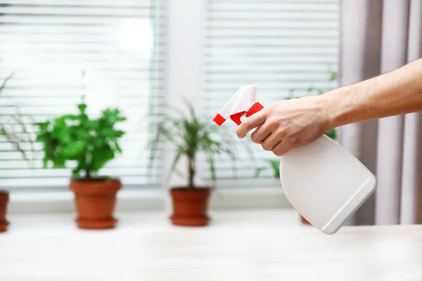 Male hand wash windowsill — Stock Photo, Image