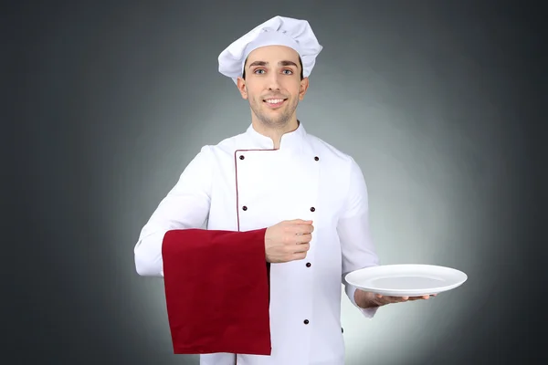 Chef com toalha na mão — Fotografia de Stock
