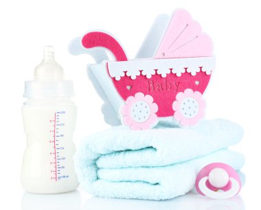 Süt şişesi, çocuk arabası ve emzik