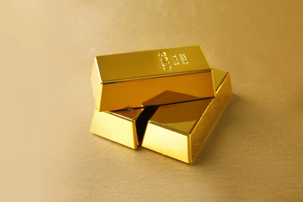 Gold bars on table close-up — Stock Photo, Image