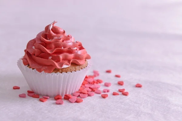 Heerlijke cupcake op tabel close-up — Stockfoto
