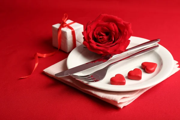 バレンタインの日のテーブルの設定 ロイヤリティフリーのストック写真