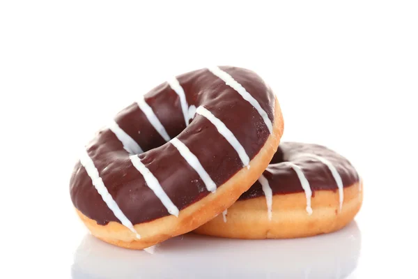 Deliciosas rosquillas con hielo aislado en blanco —  Fotos de Stock